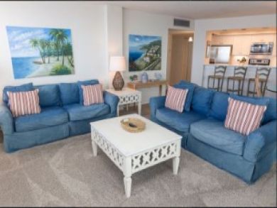 Siesta Key Vacation Condo Sleeps Six Guests.
