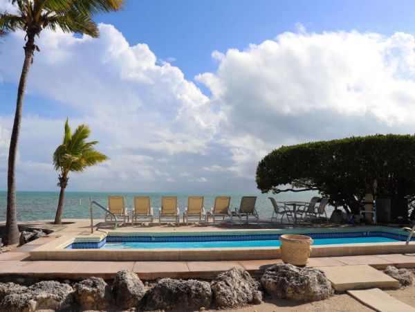 Three Bedroom Vacation Home on Water in Islamorada Sleeps 6
