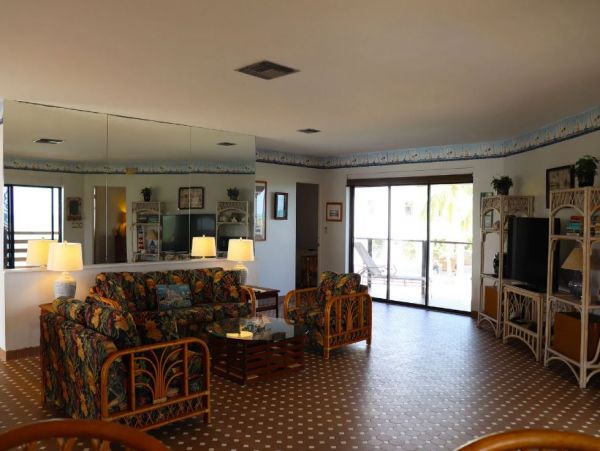 Three Bedroom Vacation Home on Water in Islamorada Sleeps 6