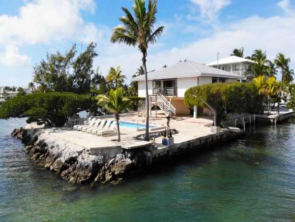 Three Bedroom Vacation Home on Water in Islamorada Sleeps 6