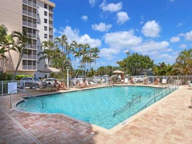 Naples Once Bedroom Great Pool It has it all