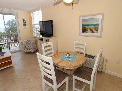 Naples Once Bedroom Great Pool It has it all
