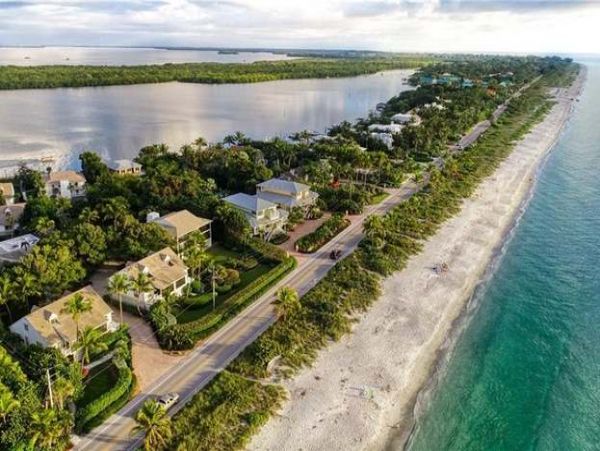Captiva Vacation Rental Cottage Bay View Short Walk to Beach