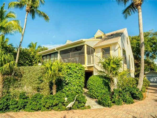 Captiva Vacation Rental Cottage Bay View Short Walk to Beach