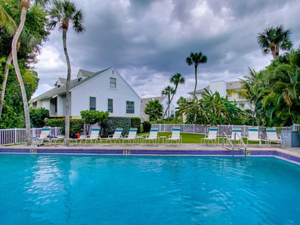 Captiva Vacation Rental Cottage Bay View Short Walk to Beach
