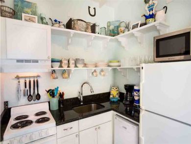 One Bedroom Rental on Sanibel Beach Across the Street