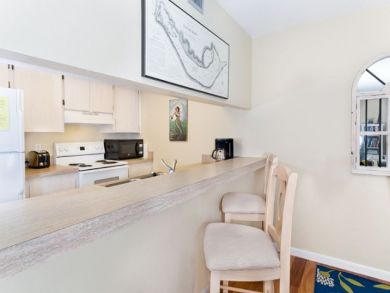 Sanibel Vacation Condo Sleeps Four Guests.