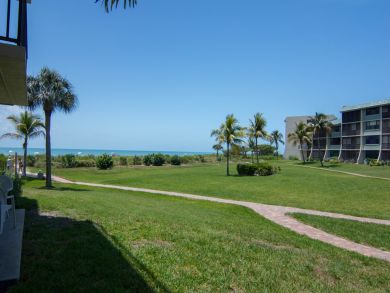Sanibel Vacation Condo Sleeps Five Guests