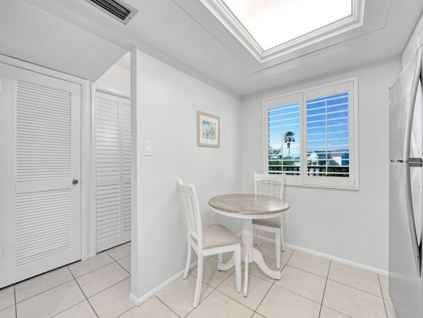 Sanibel Island Vacation Rental - Gulf Coast Beachfront Condo