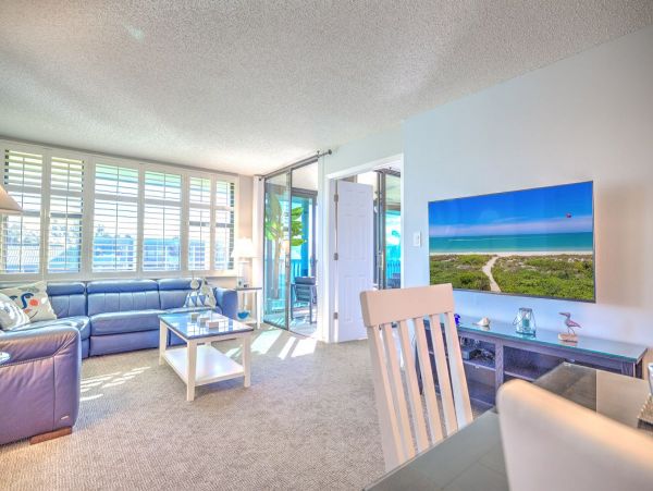 SANIBEL PENTHOUSE CONDO