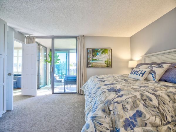 SANIBEL PENTHOUSE CONDO