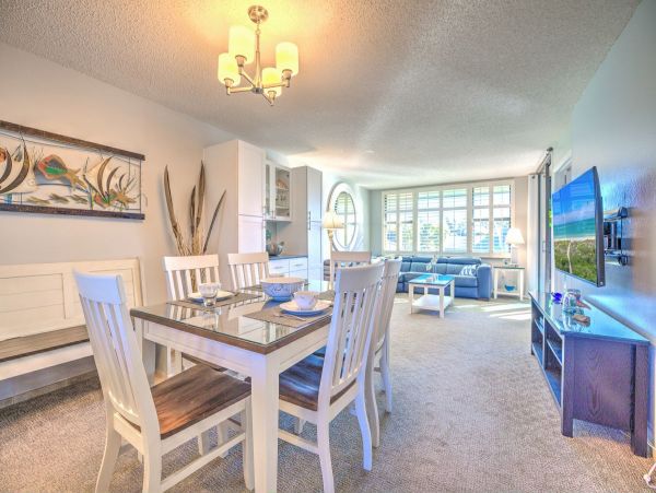 SANIBEL PENTHOUSE CONDO