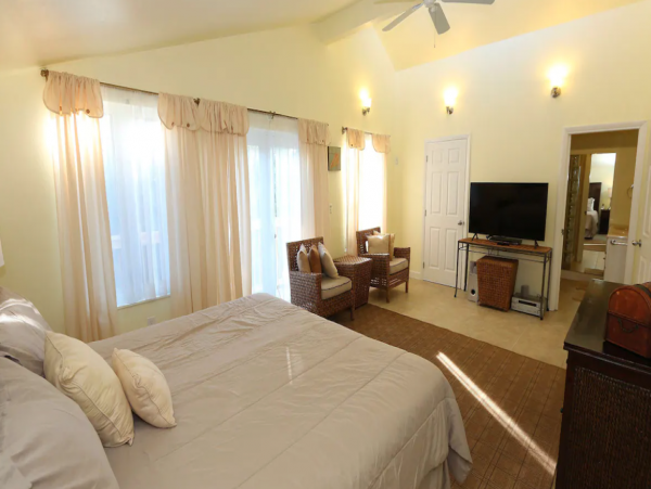 Short Walk to Beach - Captiva Vacation Home Sleeps 8 Guests