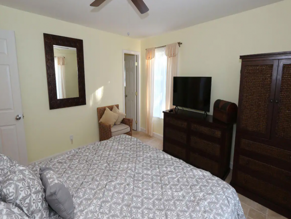 Short Walk to Beach - Captiva Vacation Home Sleeps 8 Guests