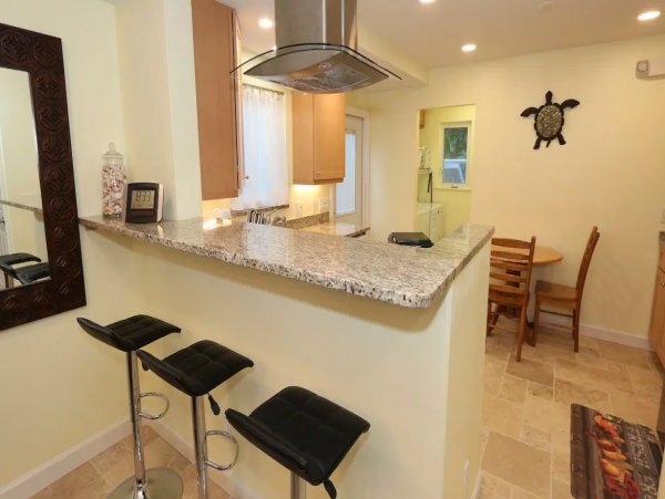 Short Walk to Beach - Captiva Vacation Home Sleeps 8 Guests