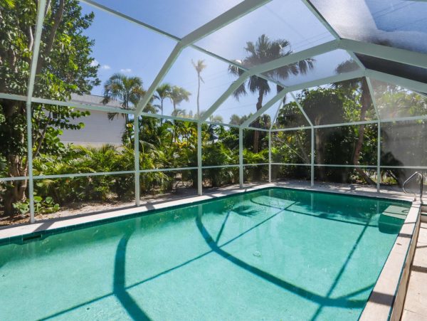 Captiva Island Vacation Home With Private Heated Pool