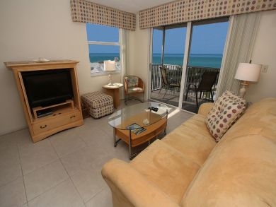 Gulf View Studio with Beach Across the Street