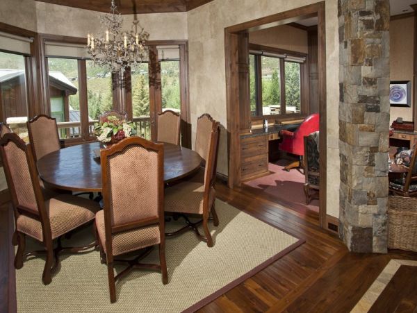 Luxury Five Bedroom Ski Vacation Rental Home in Vail Co