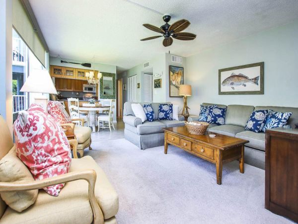 Sanibel Island Vacation Rental Gulf-Front Condo with Beach Access & Pool