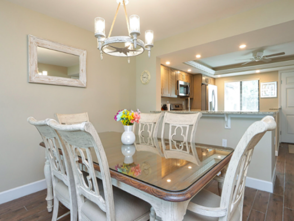 Sanibel 2 Bedroom Condo Beach Front Complex
