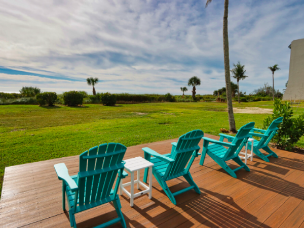 Sanibel 2 Bedroom Condo Beach Front Complex