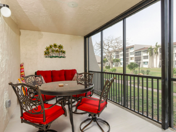 Sanibel 2 Bedroom Condo Beach Front Complex