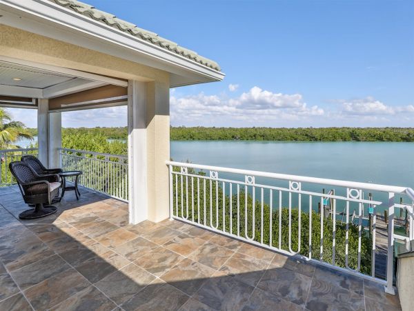 Luxury Captiva Island Bayfront 3 Bedroom Rental Home With Pool