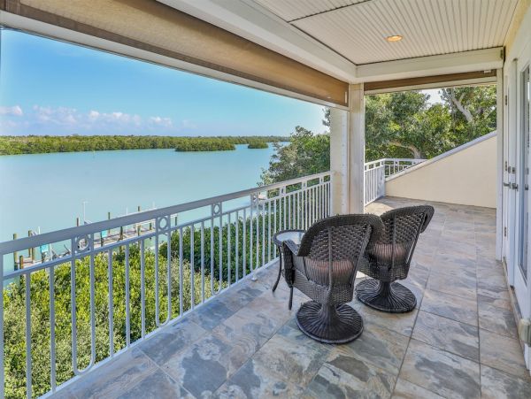 Luxury Captiva Island Bayfront 3 Bedroom Rental Home With Pool