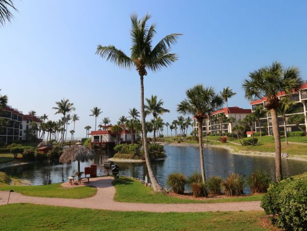 Stunning Sanibel Beachfront Vacation Condo Three Bedrooms