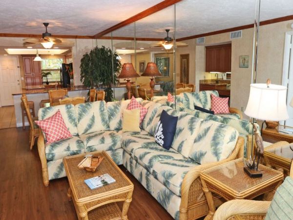 Stunning Sanibel Beachfront Vacation Condo Three Bedrooms