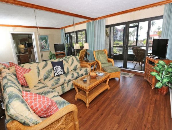 Stunning Sanibel Beachfront Vacation Condo Three Bedrooms