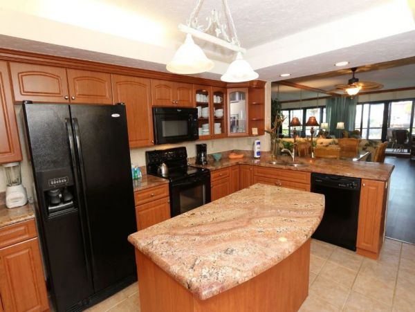 Stunning Sanibel Beachfront Vacation Condo Three Bedrooms