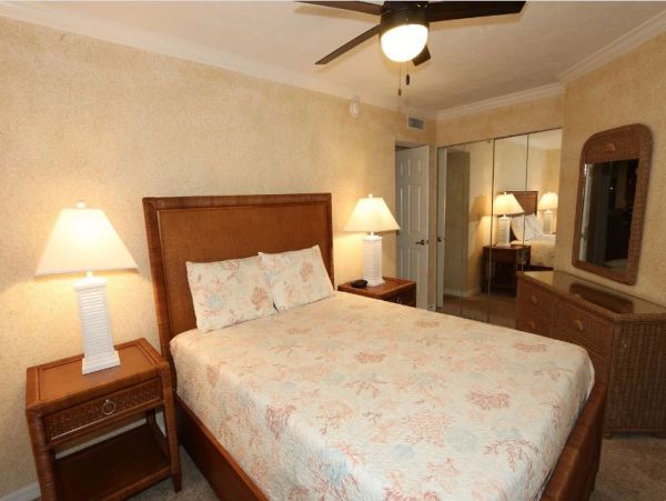 Stunning Sanibel Beachfront Vacation Condo Three Bedrooms
