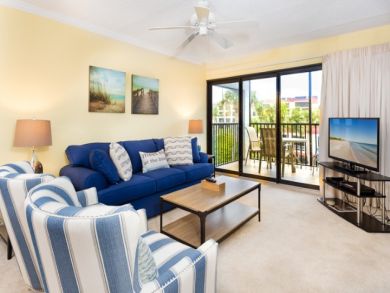 Sanibel Vacation Condo Sleeps Five Guests.