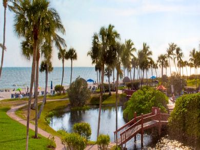 Sanibel Vacation Condo Sleeps Five Guests.