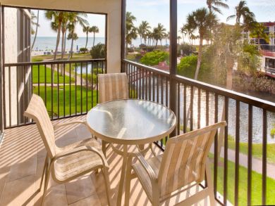 Sanibel Vacation Condo Sleeps Five Guests.
