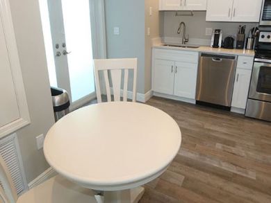 Fort Myers Vacation Studio Sleeps Four Guests