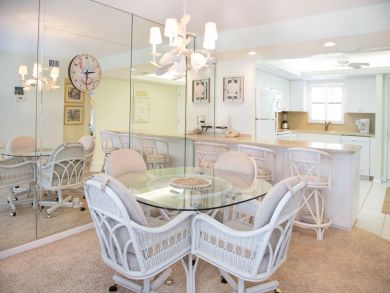 Sanibel Island 2 Bedroom Gulf Front With View Pool Sleeps 6