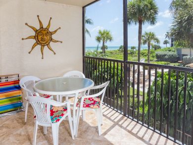 Sanibel Island 2 Bedroom Gulf Front With View Pool Sleeps 6