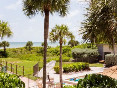 Sanibel Island 2 Bedroom Gulf Front With View Pool Sleeps 6
