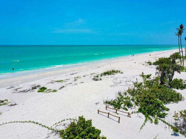 Sanibel Island Full Gulf of Mexico Views from the Lanai Beachfront