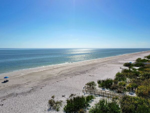 Sanibel Island Full Gulf of Mexico Views from the Lanai Beachfront