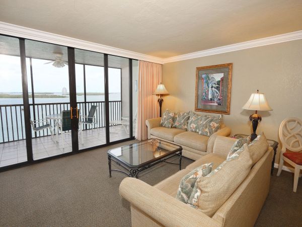 Fort Myers Vacation Rental Great Amenities!