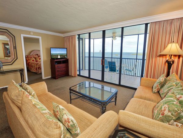 Fort Myers Vacation Rental Great Amenities!