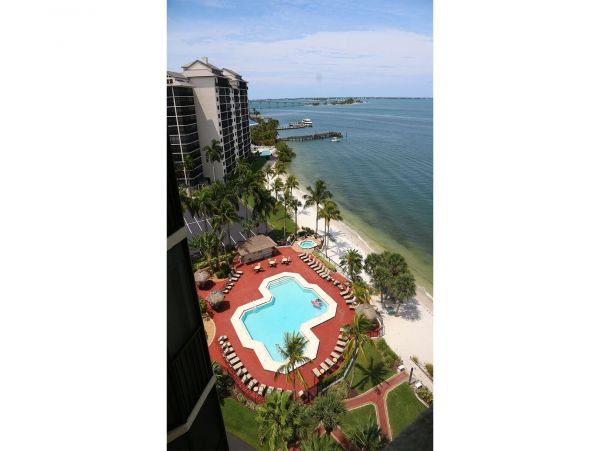Fort Myers Vacation Rental Great Amenities!