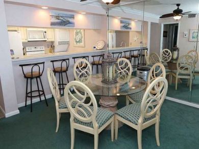 Fort Myers Wonderful Vacation Condo Just a Hit of a Rental