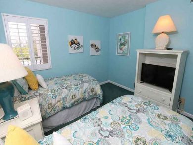 Fort Myers Wonderful Vacation Condo Just a Hit of a Rental
