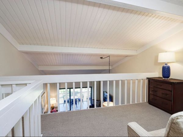 Captiva 2 Bedroom Condo Sleeps 6 Walk to Beach Gulf View