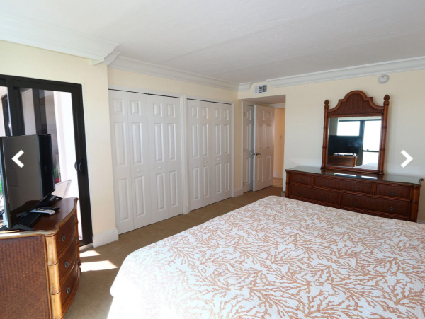 Sanibel Vacation Beach Condo Sleeps Six Guests - Gulf View