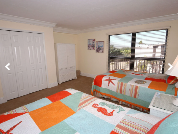 Sanibel Vacation Beach Condo Sleeps Six Guests - Gulf View